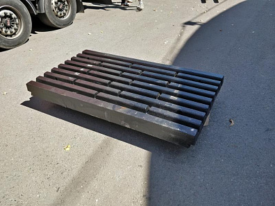 Плита подвижная для щековой дробилки Liming C6X110