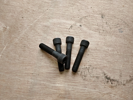 Винт с шестигранной головкой M12X55