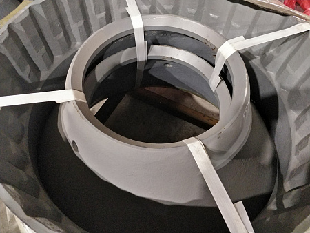 Футеровочное кольцо дробящего конуса на Sandvik CH440 (442.7230-02)