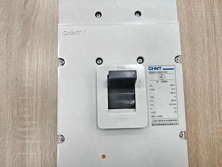 Автоматический выключатель CHINT D220Y-1250/3330