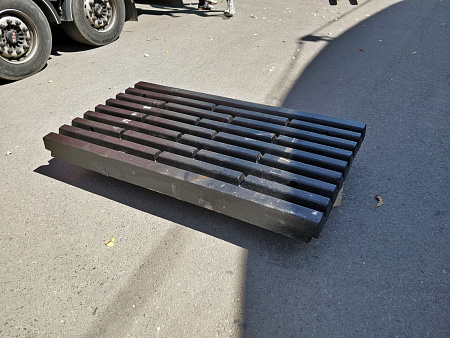 Плита подвижная для щековой дробилки Liming C6X110